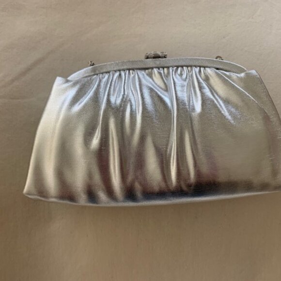 Metallic Silver Retro Evening Clutch With Handle and Jewelled Clasp - Picture 2 of 5